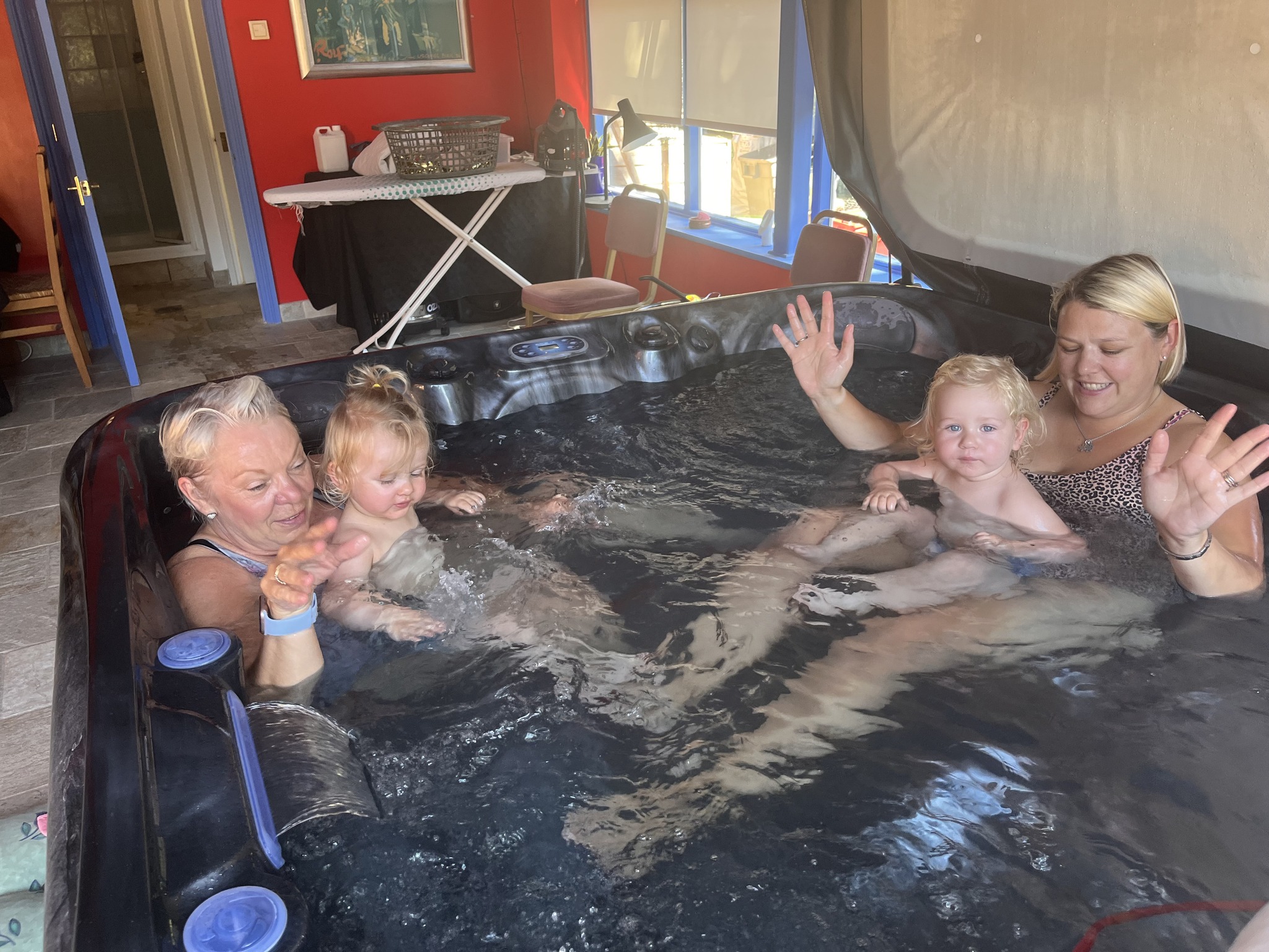 Hot Tub Hydrotherapy for Seniors: Comfort and Pain Relief in One