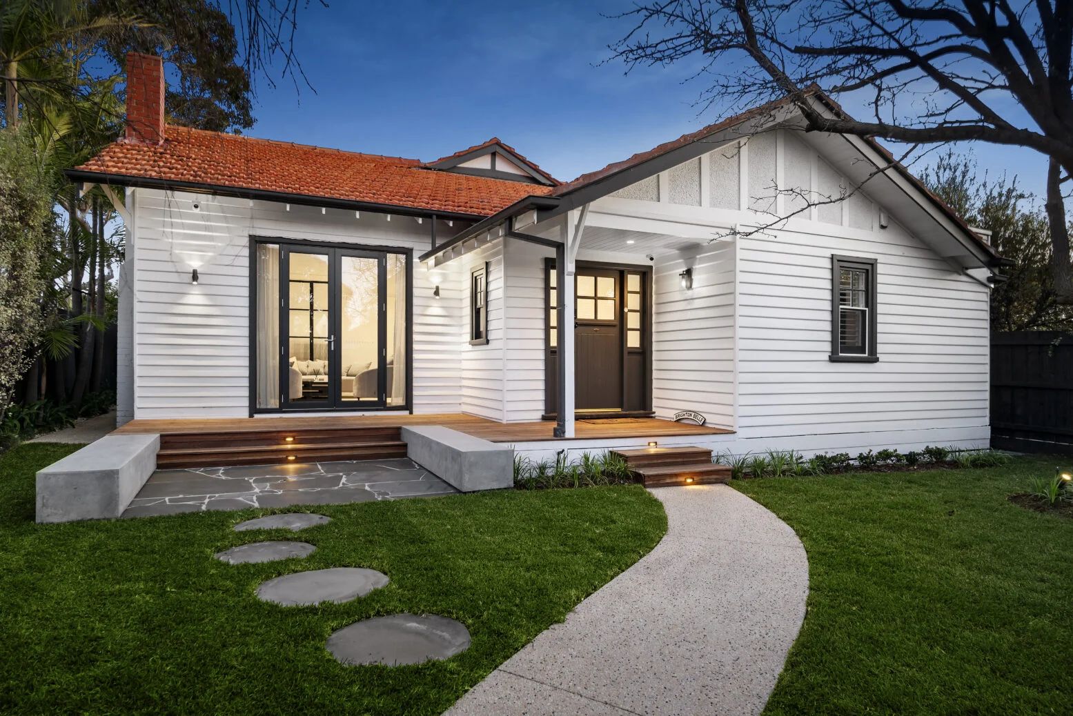 Creating Outdoor Living Areas in Melbourne Backyards